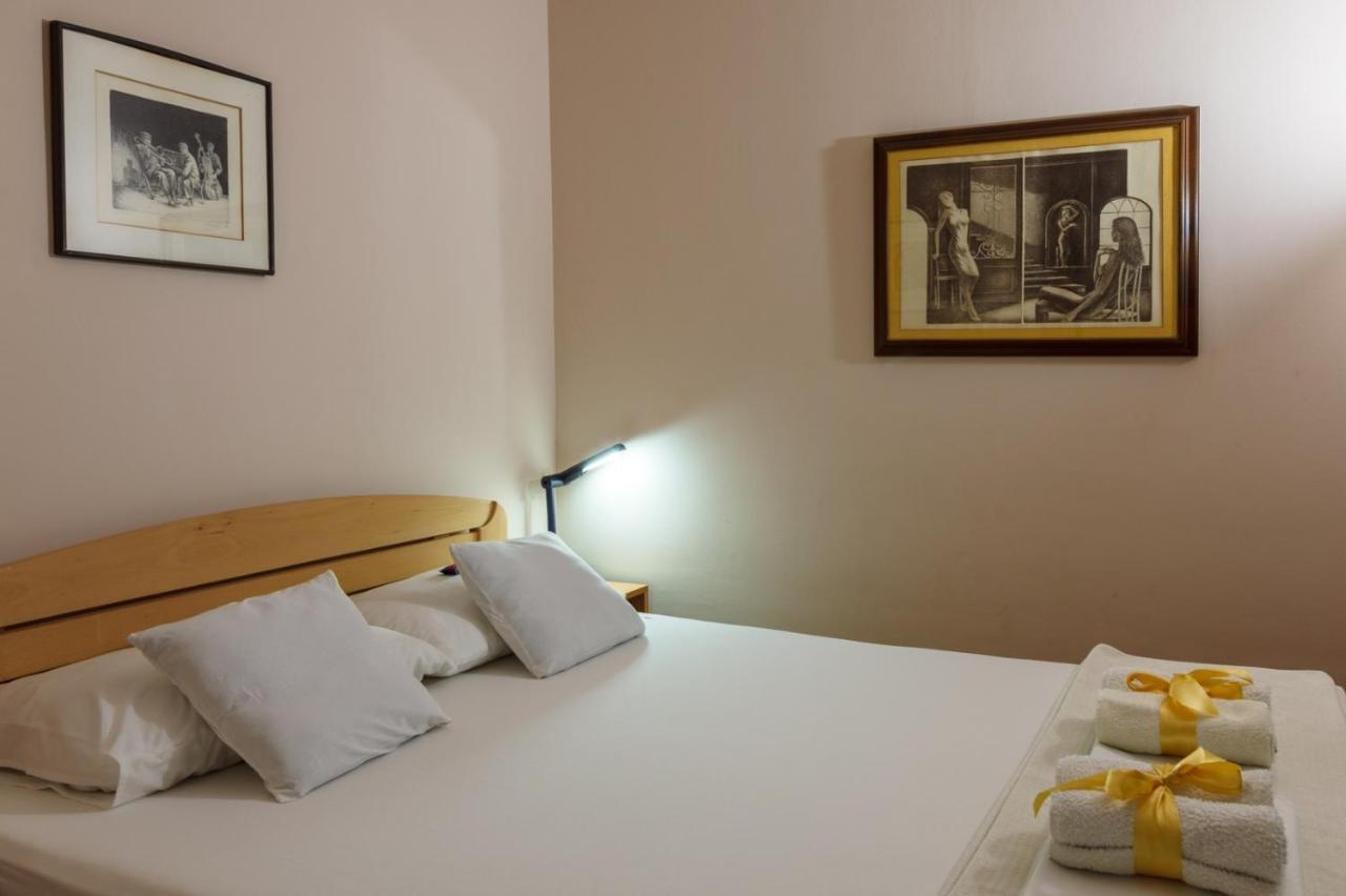 Apartmani Capi Golubac Chambre photo